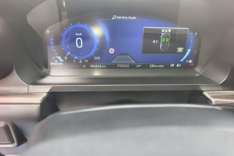 Used Ford Explorer 2020 EcoBoost 285 4x4 Titanium Edition 6 Seats Odometer Close Up