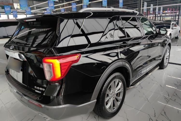 Used Ford Explorer 2020 EcoBoost 285 4x4 Trend Edition 7-Seater Rear Right 45 Deg