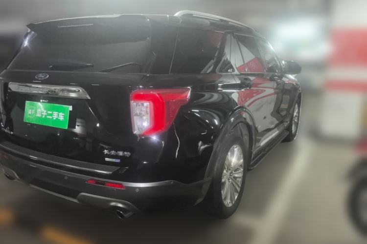 Used Ford Explorer 2020 EcoBoost 285 4x4 Titanium Edition 7-Seater Rear Right 45 Deg