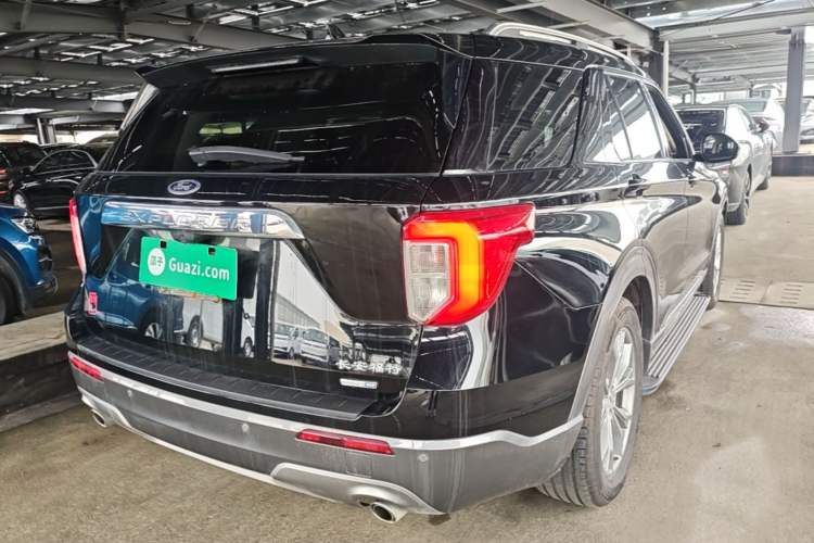 Used Ford Explorer 2020 EcoBoost 285 Rear-Drive Trend Edition 6 Seats Rear Right 45 Deg