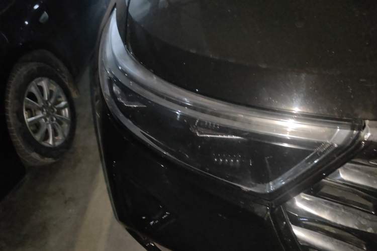 Used Ford Explorer 2020 EcoBoost 285 4x4 Trend Edition 7-Seater Right Front Headlight