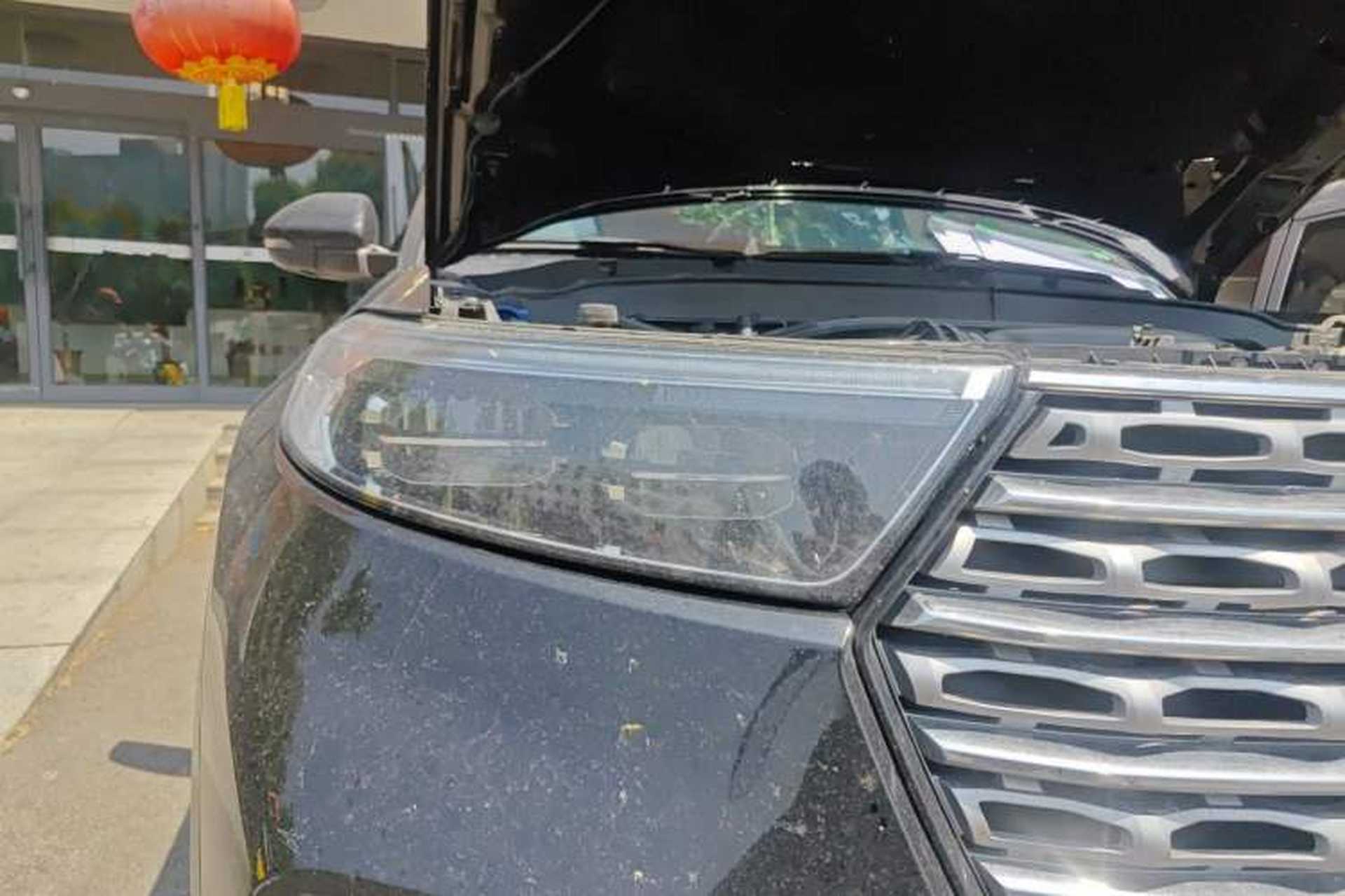 Used Ford Explorer 2020 EcoBoost 285 4x4 Titanium Edition 7-Seater Right Front Headlight