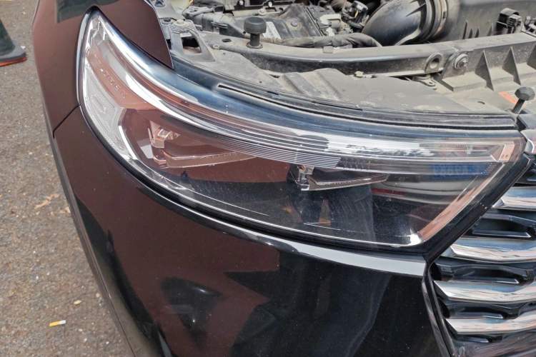 Used Ford Explorer 2020 EcoBoost 285 Rear-Drive Trend Edition 6 Seats Right Front Headlight