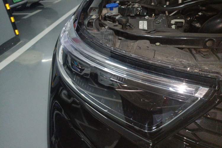 Used Ford Explorer 2020 EcoBoost 285 4x4 Titanium Edition 6 Seats Right Front Headlight
