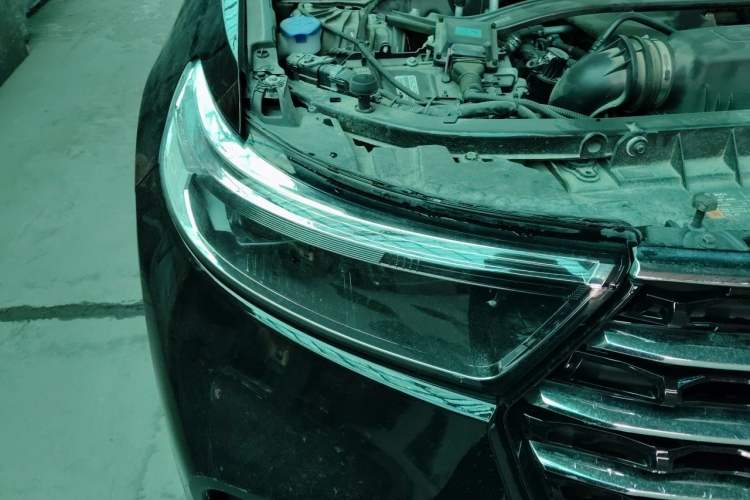 Used Ford Explorer 2020 EcoBoost 285 Four-Wheel Drive Trend Edition 6 Seats Right Front Headlight