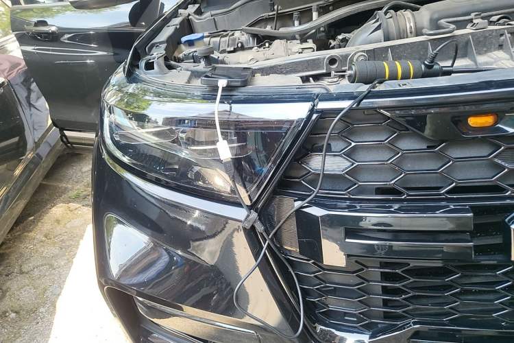 Used Ford Explorer 2020 EcoBoost 285 4x4 Trend Edition 7-Seater Right Front Headlight