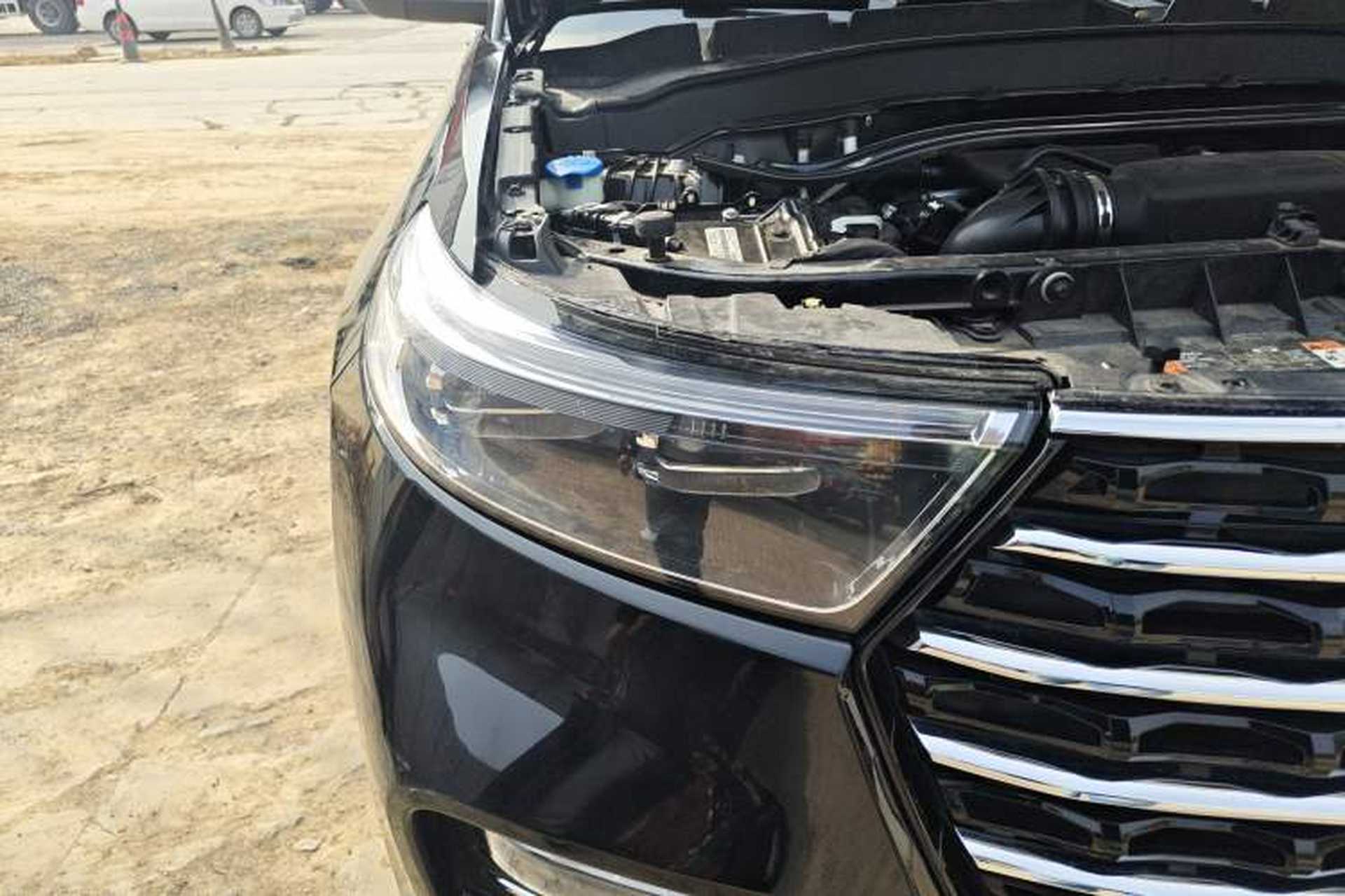 Used Ford Explorer 2020 EcoBoost 285 4x4 Trend Edition 7-Seater Right Front Headlight