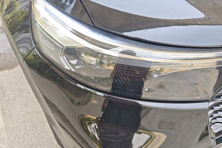 Used Ford Explorer 2020 EcoBoost 285 Four-Wheel Drive Sport Edition ST-LINE 7-Seater Right Front Headlight