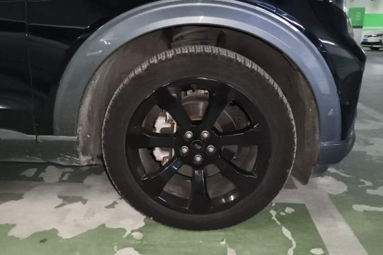 Used Ford Explorer 2020 EcoBoost 285 4x4 Sport Edition ST-LINE 6-Seater Right Front Wheel Hub