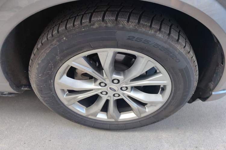 Used Ford Explorer 2020 EcoBoost 285 Four-Wheel Drive Trend Edition 6 Seats Right Front Wheel Hub