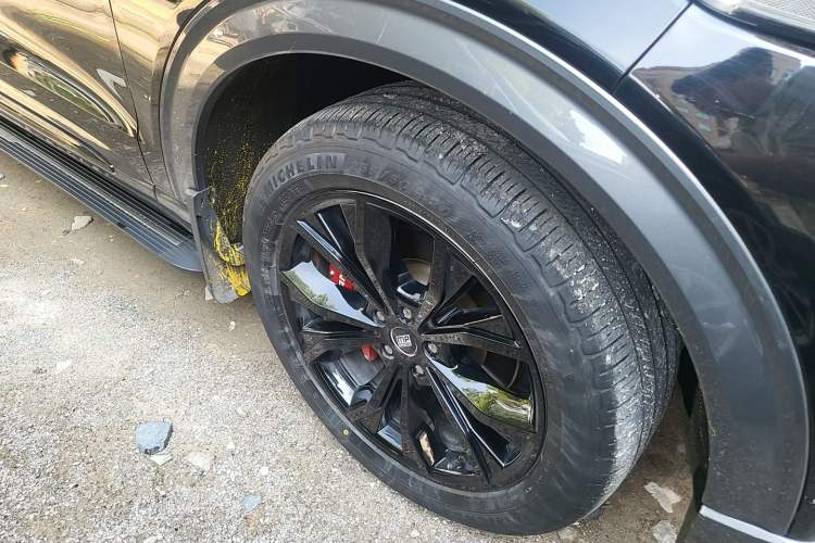 Used Ford Explorer 2020 EcoBoost 285 4x4 Trend Edition 7-Seater Right Front Wheel Hub
