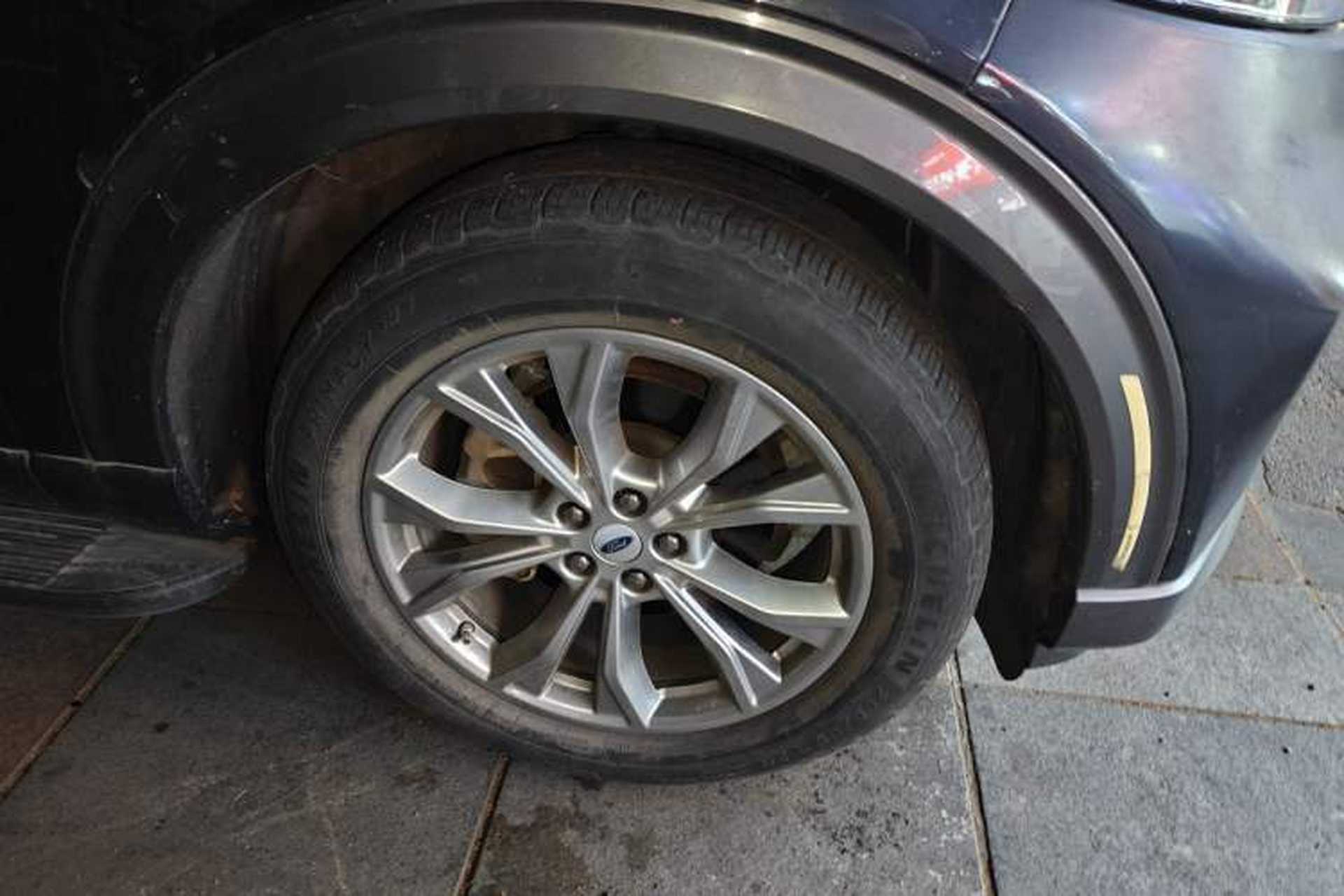 Used Ford Explorer 2020 EcoBoost 285 Four-Wheel Drive Trend Edition 6 Seats Right Front Wheel Hub