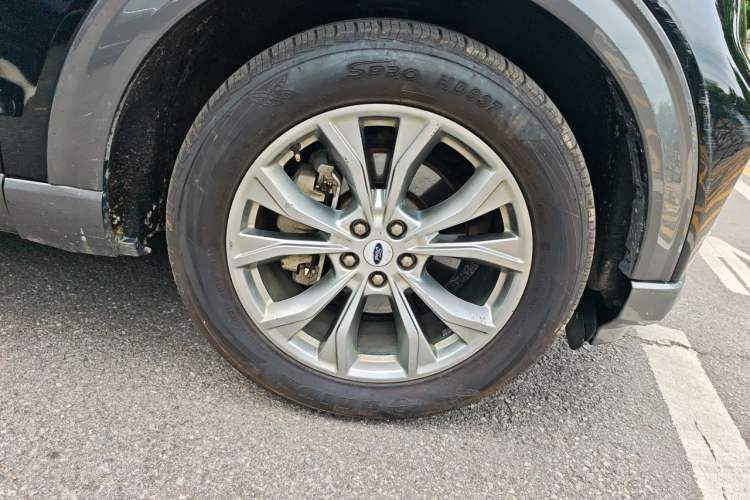 Used Ford Explorer 2020 EcoBoost 285 Four-Wheel Drive Trend Edition 6 Seats Right Front Wheel Hub