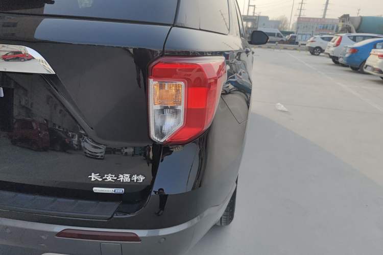 Used Ford Explorer 2020 EcoBoost 285 4x4 Trend Edition 7-Seater Right Rear Taillight