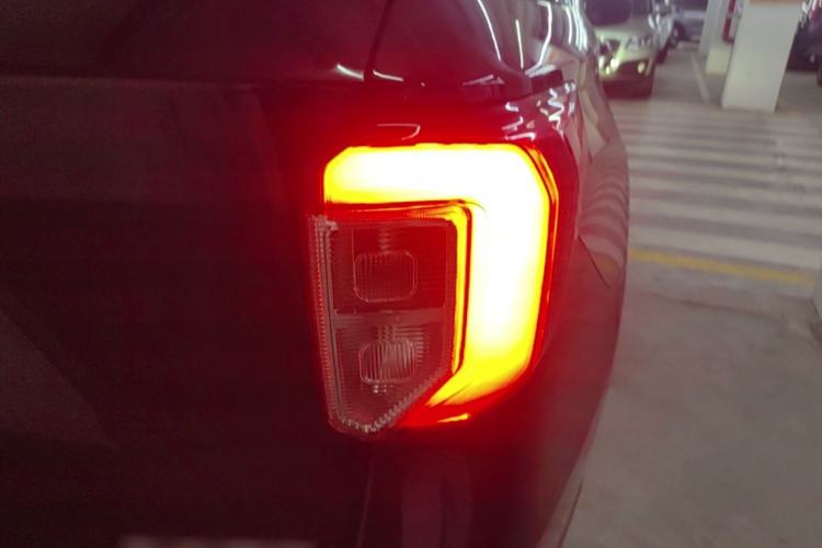 Used Ford Explorer 2020 EcoBoost 285 Rear-Drive Trend Edition 7-Seater Right Rear Taillight