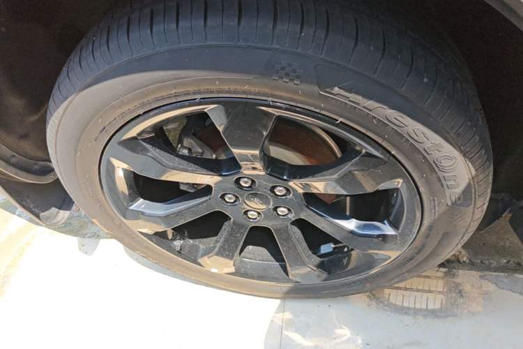 Used Ford Explorer 2020 EcoBoost 285 Four-Wheel Drive Sport Edition ST-LINE 7-Seater Right Rear Wheel Hub