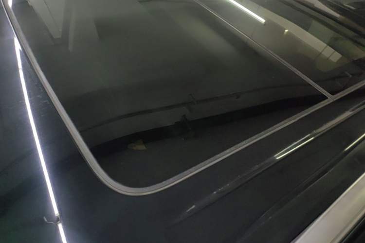 Used Ford Explorer 2020 EcoBoost 285 Rear-Drive Trend Edition 7-Seater Roof