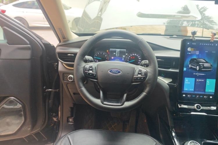 Used Ford Explorer 2020 EcoBoost 285 Rear-Drive Trend Edition 6 Seats Steering Wheel