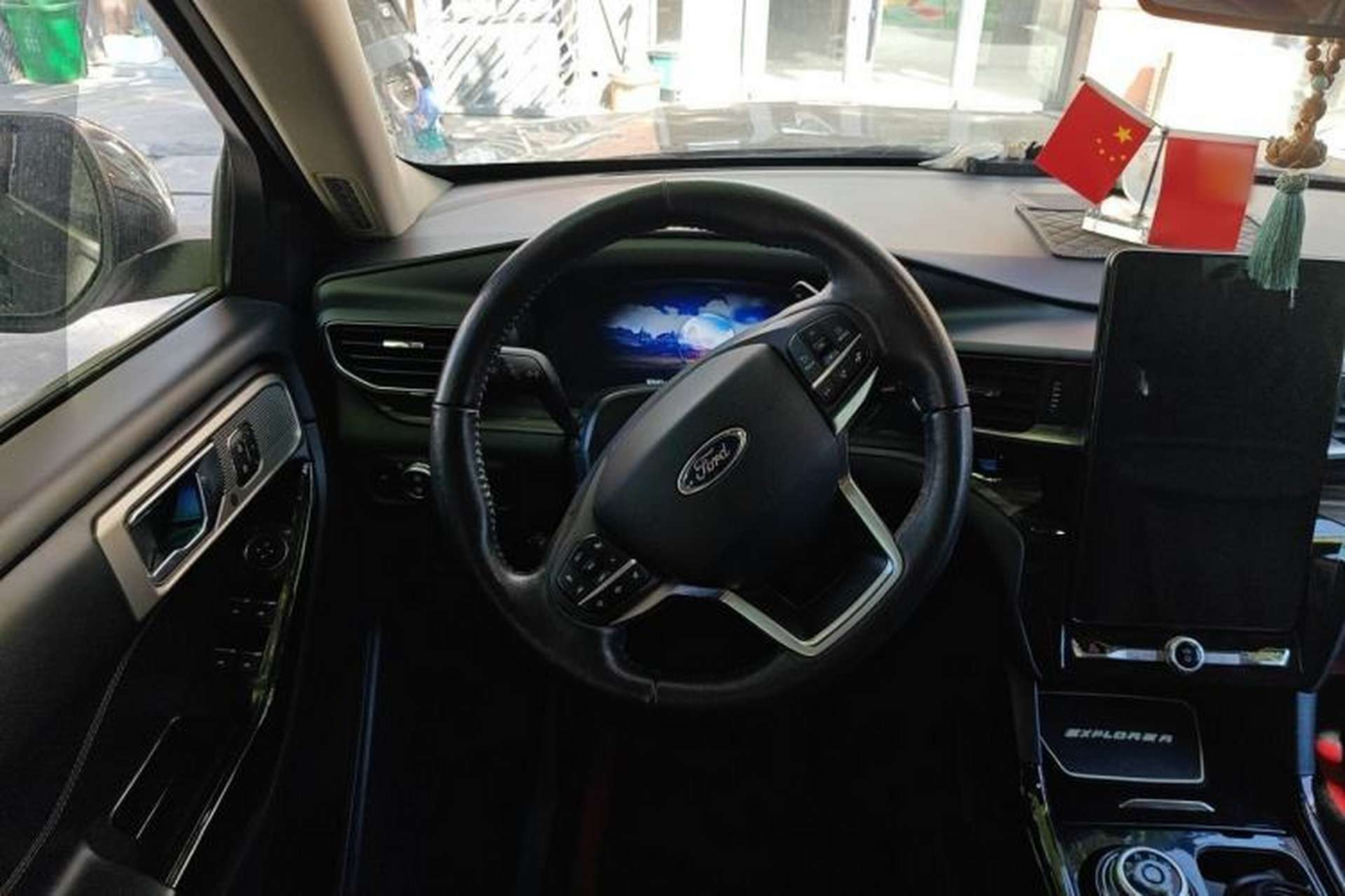 Used Ford Explorer 2020 EcoBoost 285 4x4 Titanium Edition 6 Seats Steering Wheel