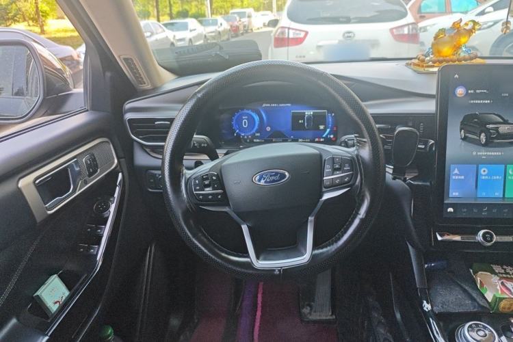Used Ford Explorer 2020 EcoBoost 285 4x4 Titanium Edition 6 Seats Steering Wheel