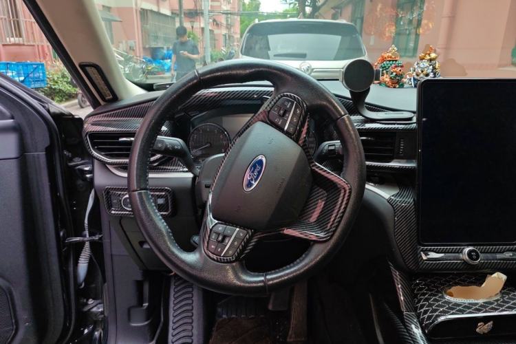 Used Ford Explorer 2020 EcoBoost 285 Rear-Drive Trend Edition 6 Seats Steering Wheel