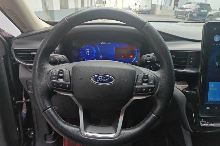 Used Ford Explorer 2020 EcoBoost 285 4x4 Titanium Edition 6 Seats Steering Wheel