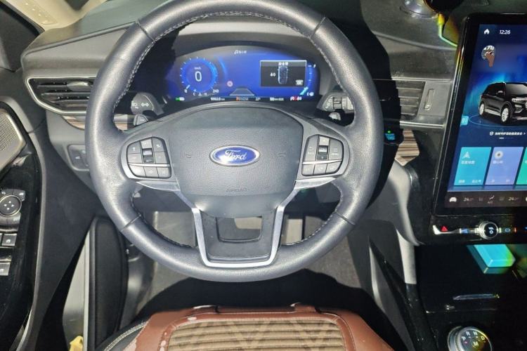 Used Ford Explorer 2020 EcoBoost 285 4x4 Titanium Edition 6 Seats Steering Wheel