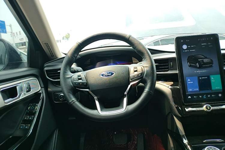 Used Ford Explorer 2020 EcoBoost 285 4x4 Titanium Edition 7-Seater Steering Wheel