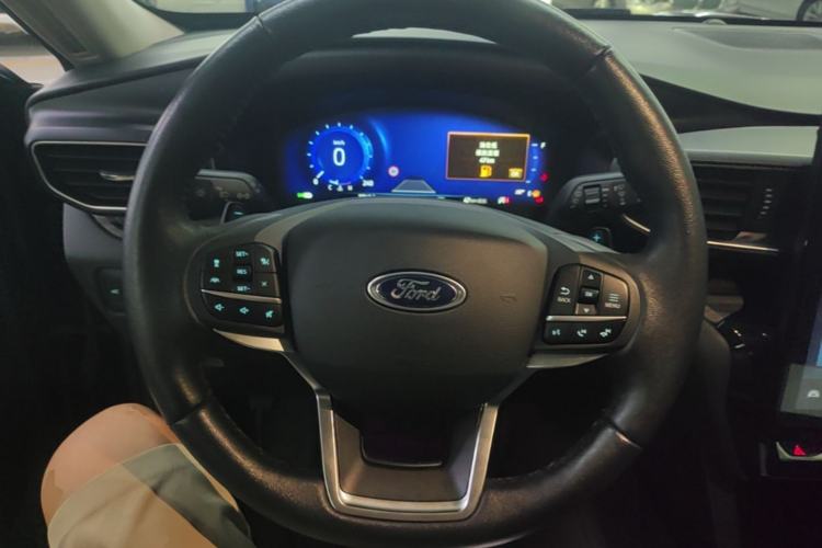 Used Ford Explorer 2020 EcoBoost 285 4x4 Titanium Edition 6 Seats Steering Wheel