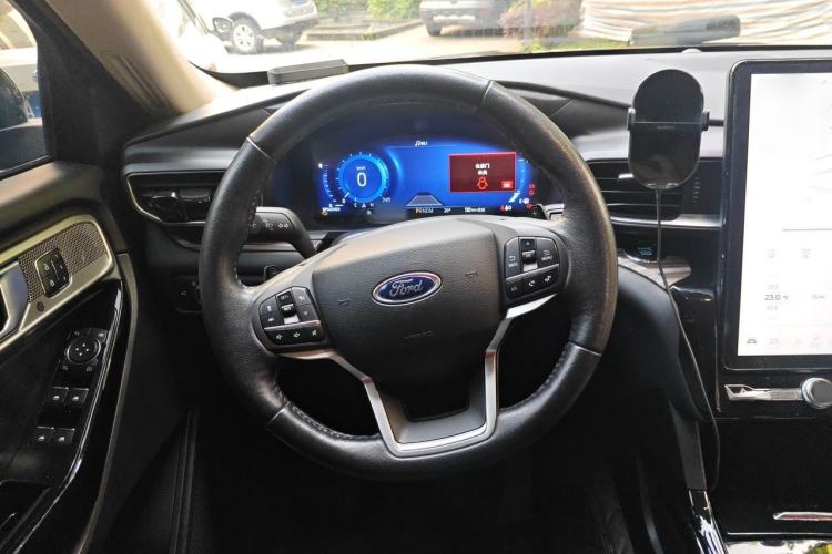 Used Ford Explorer 2020 EcoBoost 285 4x4 Titanium Edition 7-Seater Steering Wheel