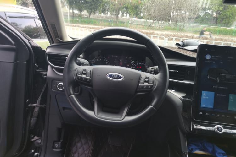 Used Ford Explorer 2020 EcoBoost 285 Rear-Drive Trend Edition 6 Seats Steering Wheel