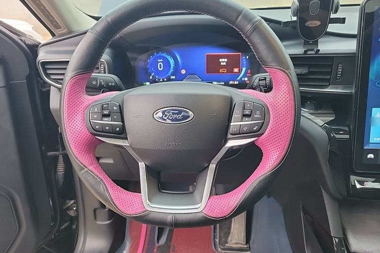 Used Ford Explorer 2020 EcoBoost 285 4x4 Titanium Edition 6 Seats Steering Wheel