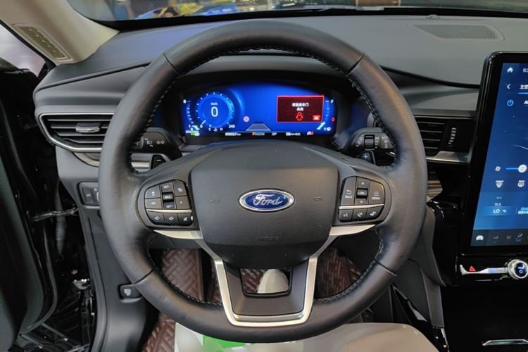 Used Ford Explorer 2020 EcoBoost 285 4x4 Titanium Edition 6 Seats Steering Wheel