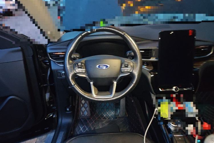 Used Ford Explorer 2020 EcoBoost 285 4x4 Titanium Edition 6 Seats Steering Wheel