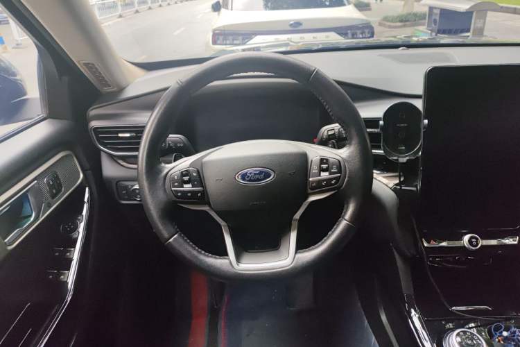 Used Ford Explorer 2020 EcoBoost 285 4x4 Titanium Edition 7-Seater Steering Wheel