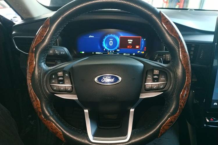 Used Ford Explorer 2020 EcoBoost 285 4x4 Titanium Edition 7-Seater Steering Wheel