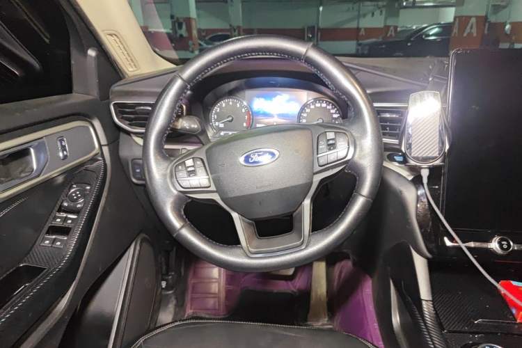 Used Ford Explorer 2020 EcoBoost 285 Rear-Drive Trend Edition 7-Seater Steering Wheel
