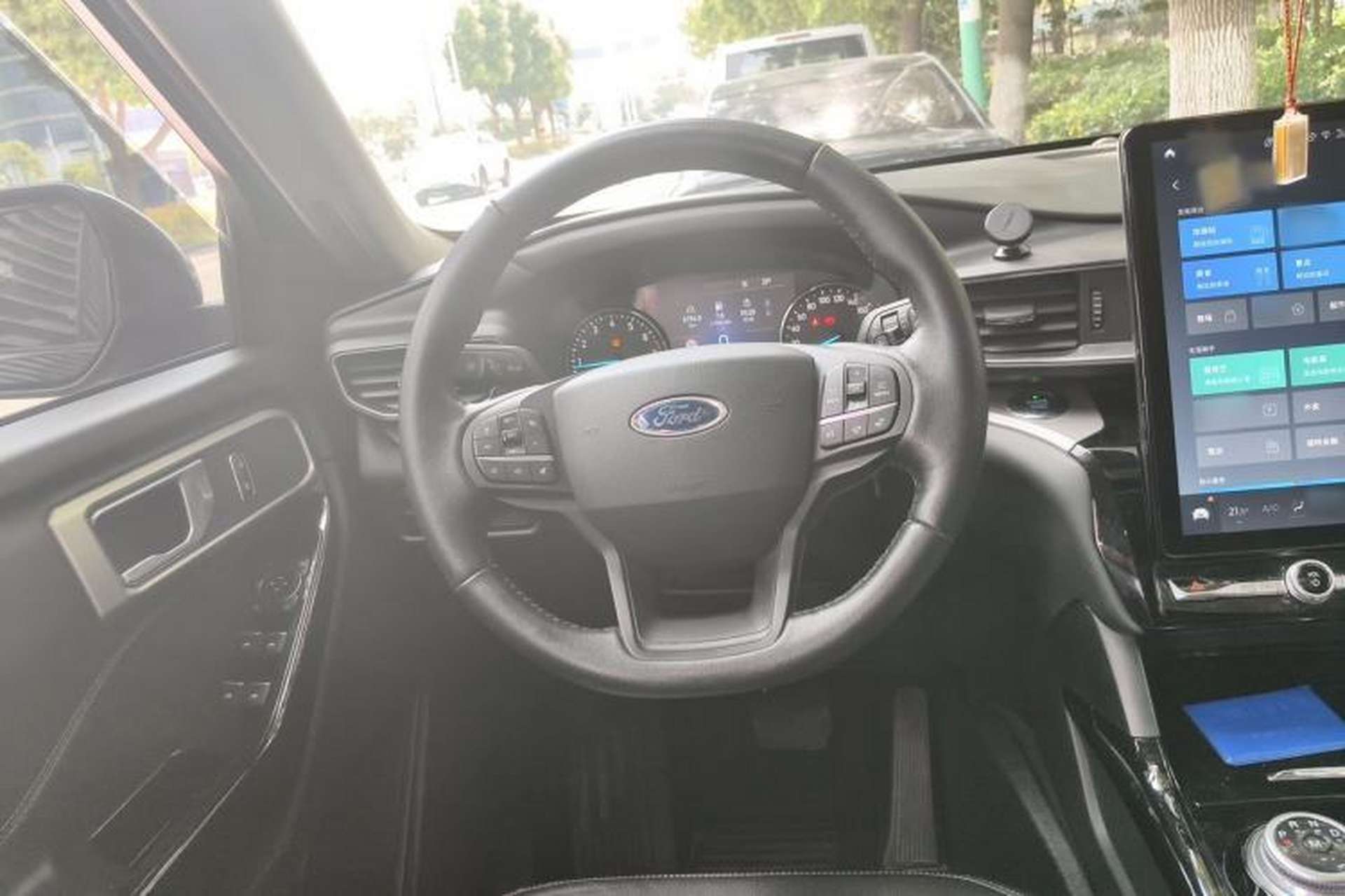 Used Ford Explorer 2020 EcoBoost 285 Four-Wheel Drive Trend Edition 6 Seats Steering Wheel