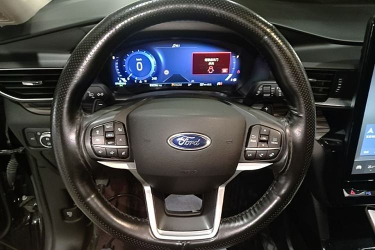 Used Ford Explorer 2020 EcoBoost 285 4x4 Titanium Edition 6 Seats Steering Wheel