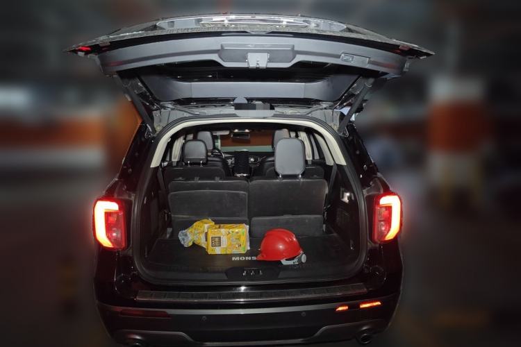 Used Ford Explorer 2020 EcoBoost 285 4x4 Titanium Edition 6 Seats Trunk