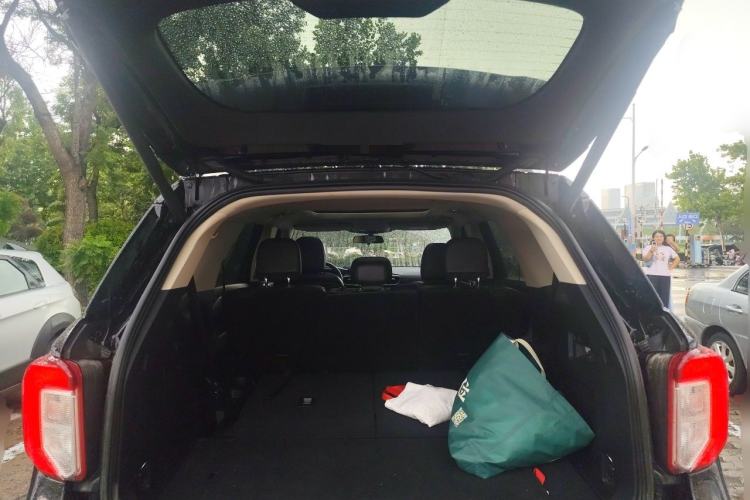 Used Ford Explorer 2020 EcoBoost 285 4x4 Trend Edition 7-Seater Trunk