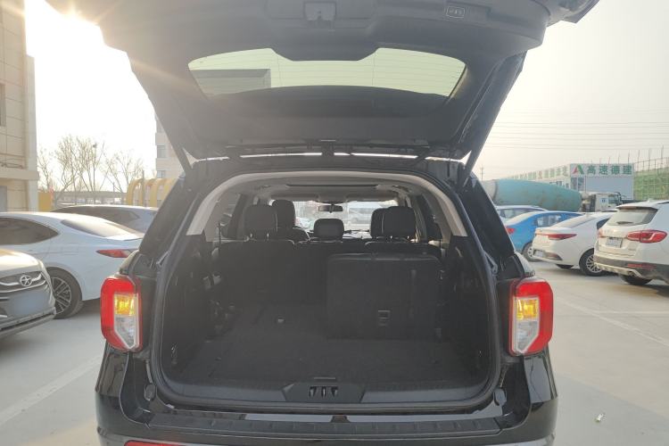 Used Ford Explorer 2020 EcoBoost 285 4x4 Trend Edition 7-Seater Trunk