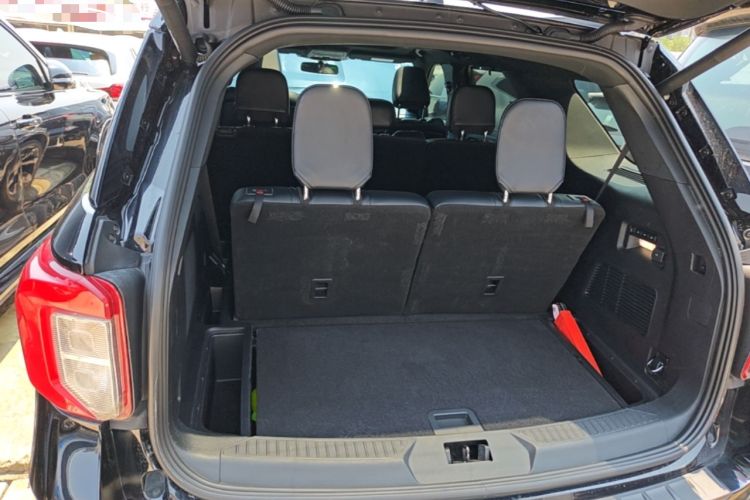 Used Ford Explorer 2020 EcoBoost 285 Four-Wheel Drive Sport Edition ST-LINE 7-Seater Trunk