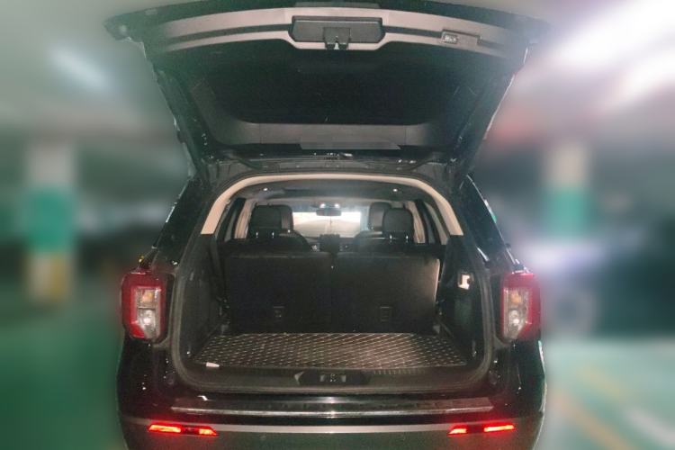 Used Ford Explorer 2020 EcoBoost 285 4x4 Titanium Edition 6 Seats Trunk