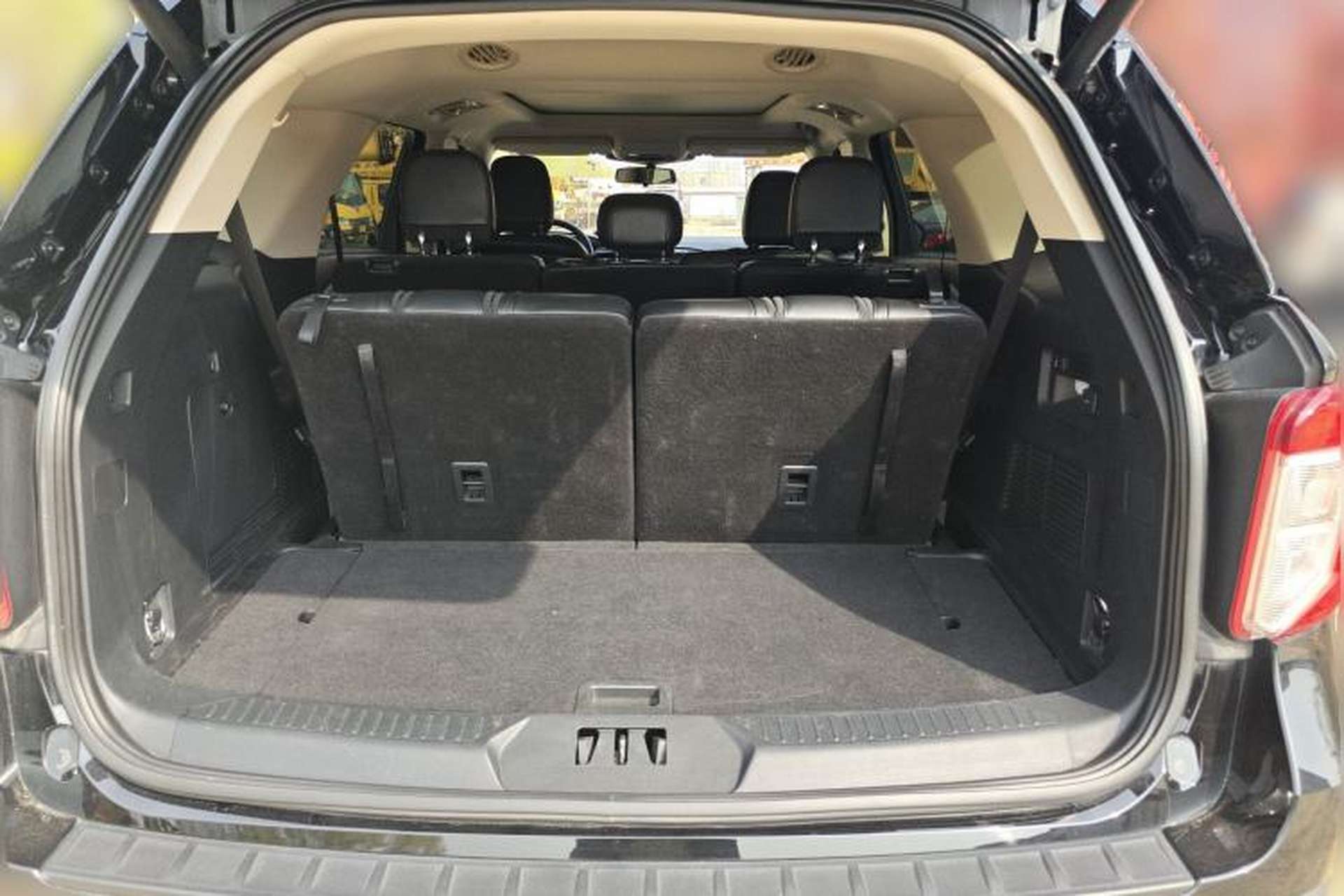 Used Ford Explorer 2020 EcoBoost 285 4x4 Trend Edition 7-Seater Trunk