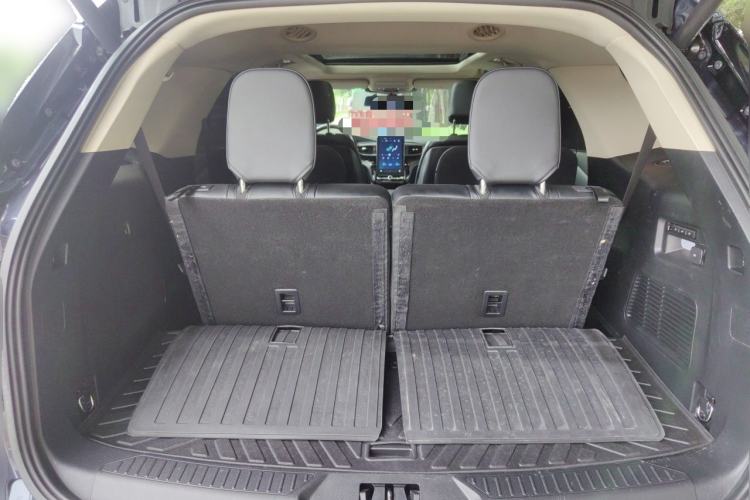 Used Ford Explorer 2020 EcoBoost 285 4x4 Titanium Edition 6 Seats Trunk