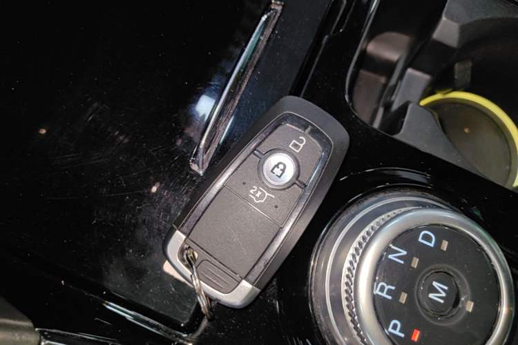 Used Ford Explorer 2020 EcoBoost 285 4x4 Sport Edition ST-LINE 6-Seater Vehicle Key