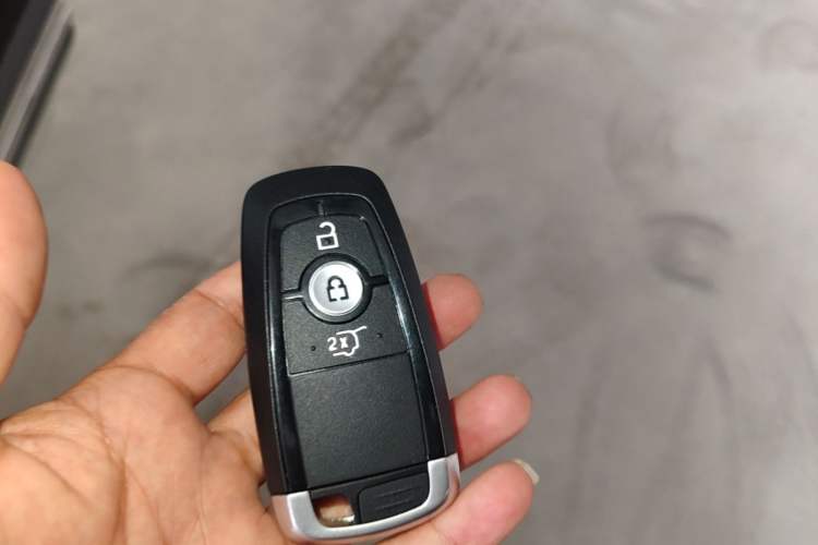Used Ford Explorer 2020 EcoBoost 285 Rear-Drive Trend Edition 7-Seater Vehicle Key
