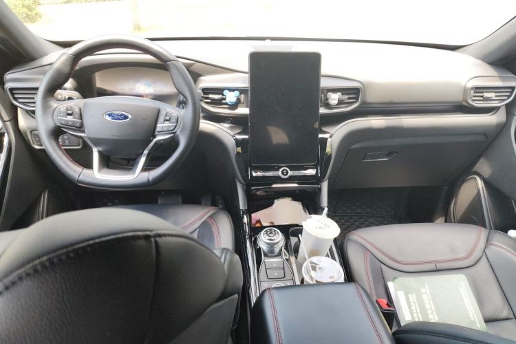 Used Ford Explorer 2020 EcoBoost 285 Four-Wheel Drive Sport Edition ST-LINE 7-Seater Center Console