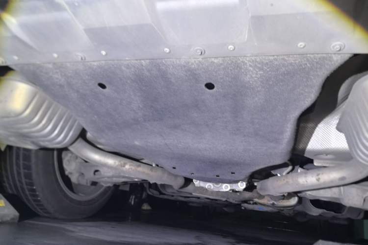 Used Ford Explorer 2020 EcoBoost 285 4x4 Titanium Edition 7-Seater Chassis Rear